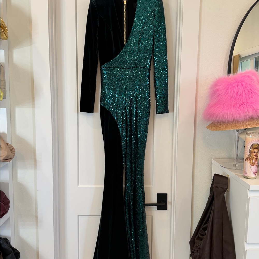 Zhivago Perfume Exotico Emerald Sequin Jumpsuit - Picture 9 of 11